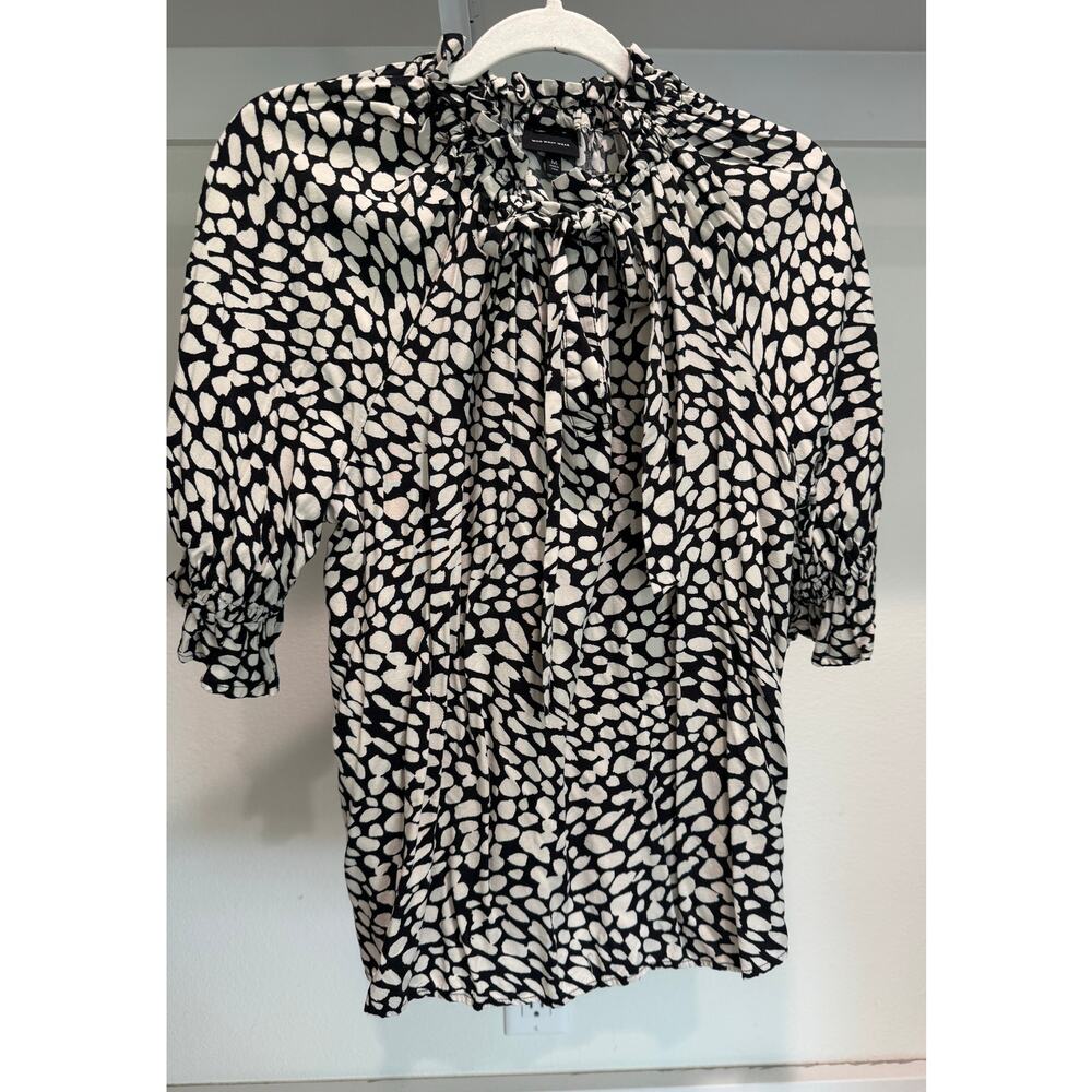 Who What Wear‎ Women's Blouse Tie-Neck Size Medium Black White Pattern